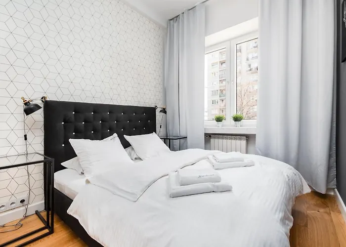 One By Your Freedom * Varsovie