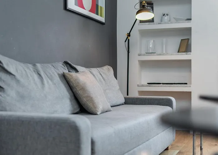 One By Your Freedom Varsovie