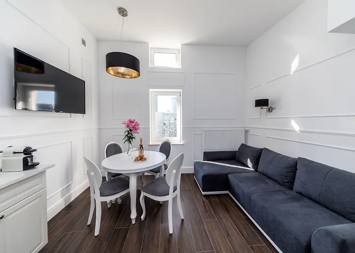 One By Your Freedom Varsovie