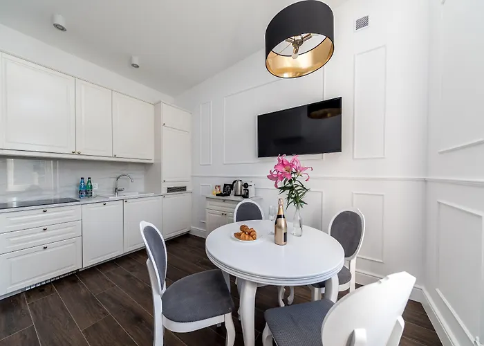 One By Your Freedom * Varsovie