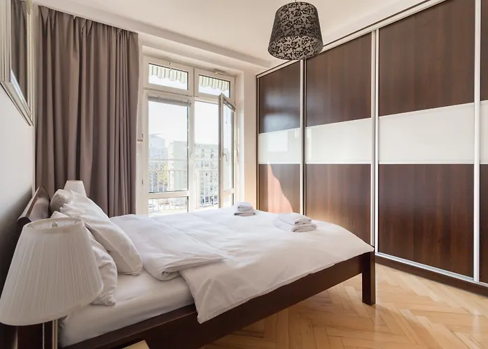 One By Your Freedom * Varsovie