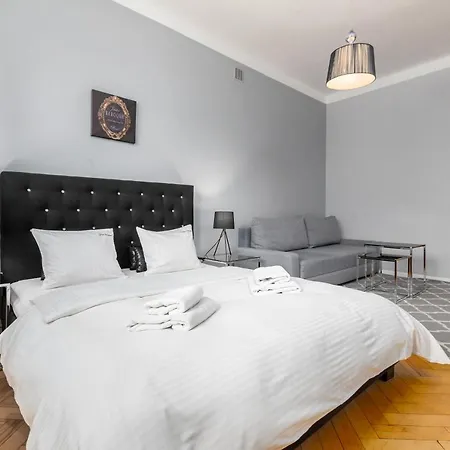 Apartment One By Your Freedom Warschau