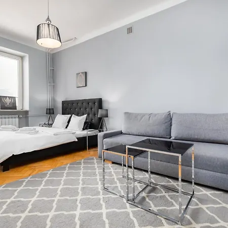 One By Your Freedom ワルシャワ