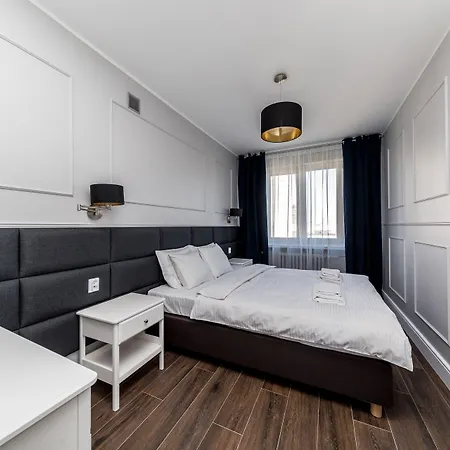 One By Your Freedom ワルシャワ