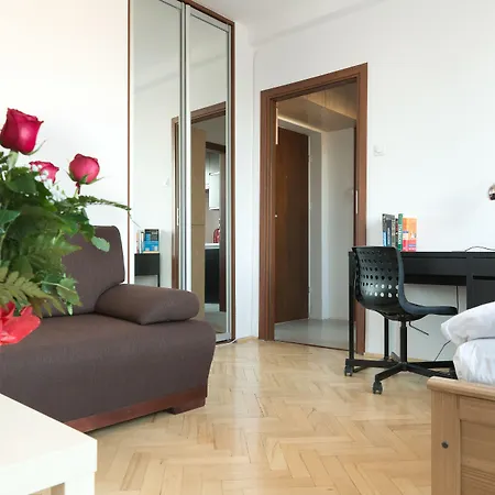 One By Your Freedom アパート