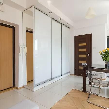 One By Your Freedom Apartment